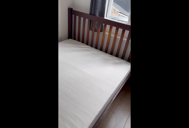 Refurbished Double Room N16 Main Photo