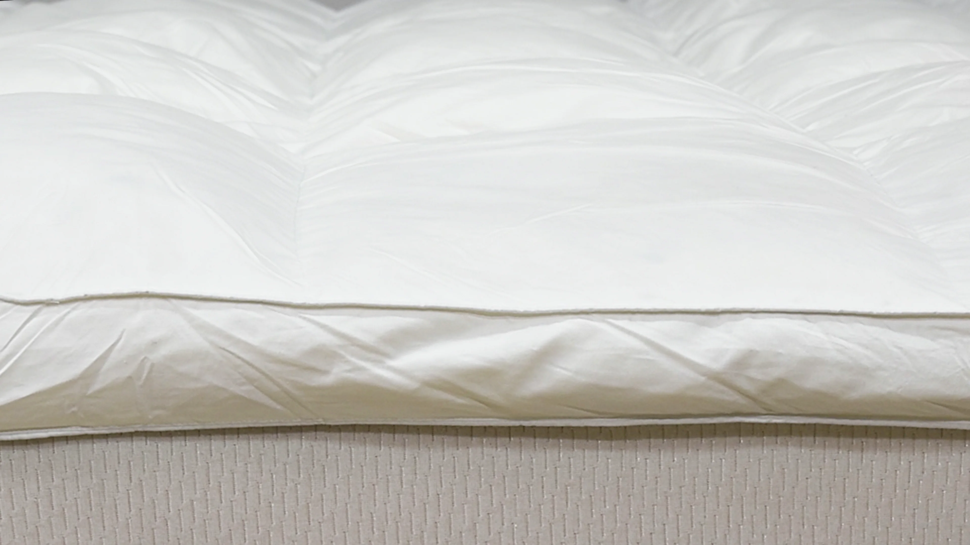 Surmatelas Naturel Plumes D’Oie Homescapes 180x200 Cm - Épais 7 Cm, Ultra-Doux Et Confort Luxueux Avec Coins Élastiques