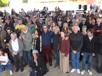 Més d'un centenar d'amics i familiars del músic Ramon Manent li organitzen un homenatge