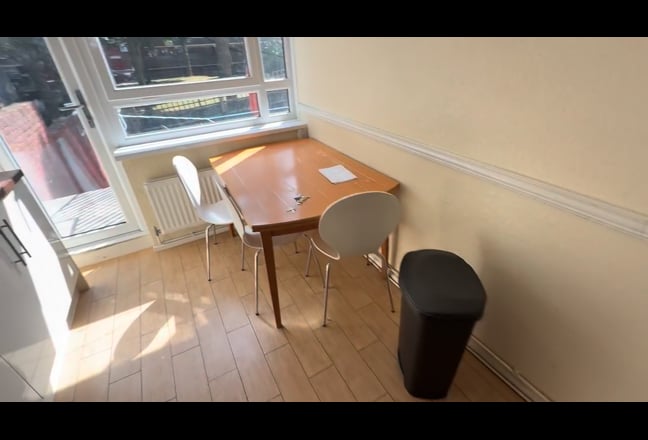 “4 Bed Property – Living Room Converted” Main Photo