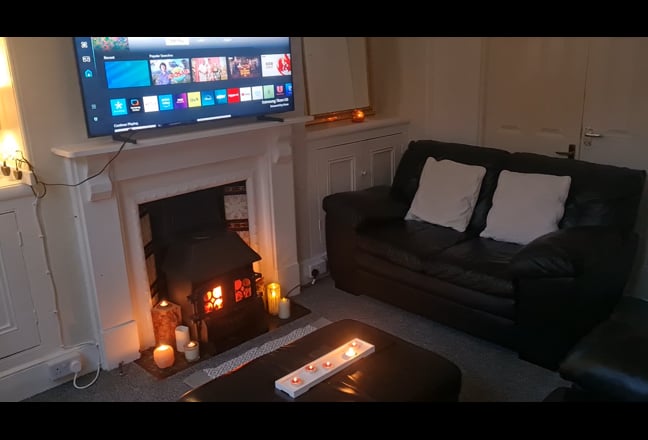Spacious Town House Main Photo