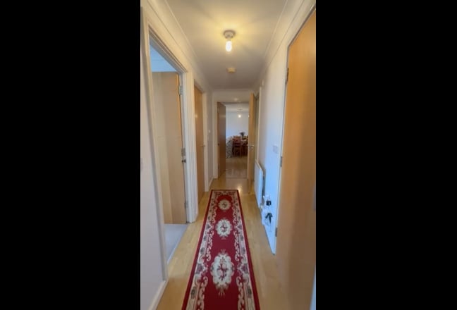 👑Stamford Hill Room!✨ Large & Bright! ☀️ N16 Main Photo