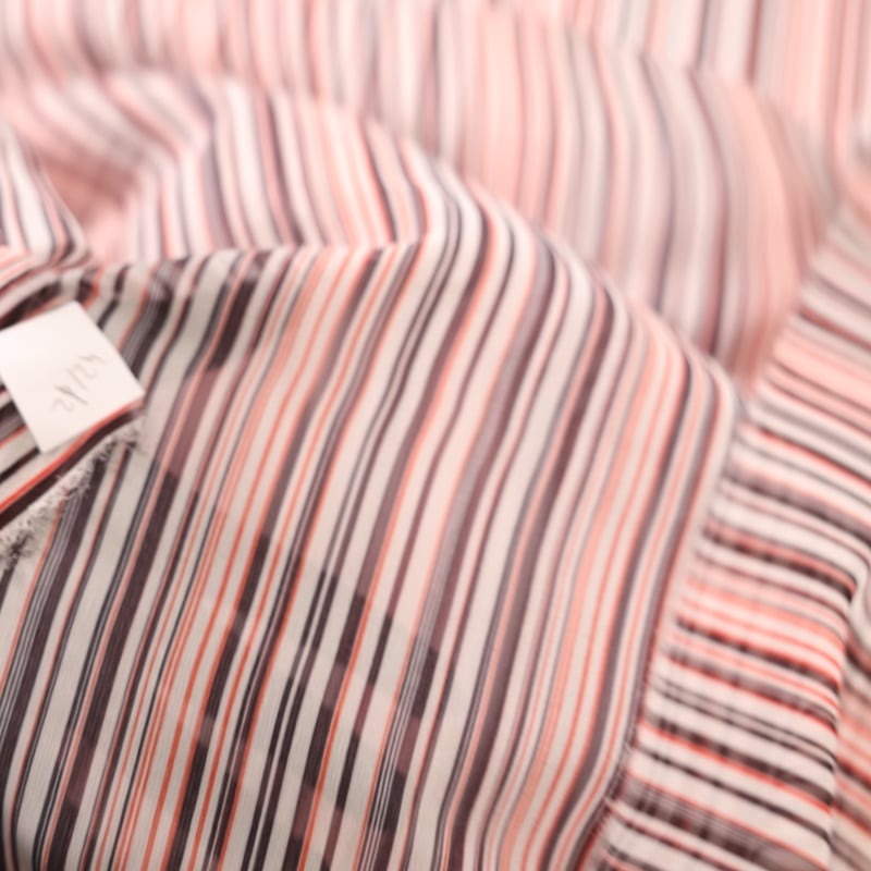 Vidéo: Mousseline - Rayures rouges et noires Vidéo: Mousseline - Rayures rouges et noires