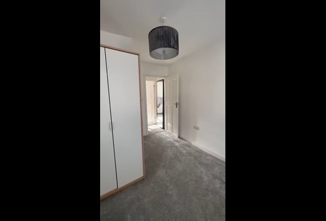 Newly built double room in shared flat, IG2  Main Photo