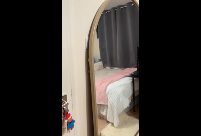 8 Lydney Close, SW19 6JN:  Main Photo