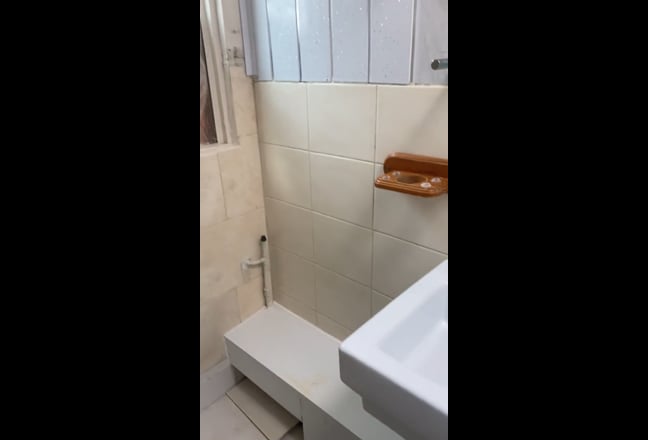 Single /Double Rooms Bills Included Main Photo