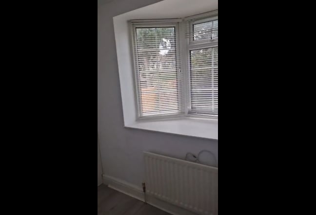 Premium Ensuite Large Double Room- All Bills Incl Main Photo