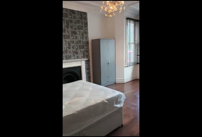 Room available in Ealing inclusive of all bills! Main Photo