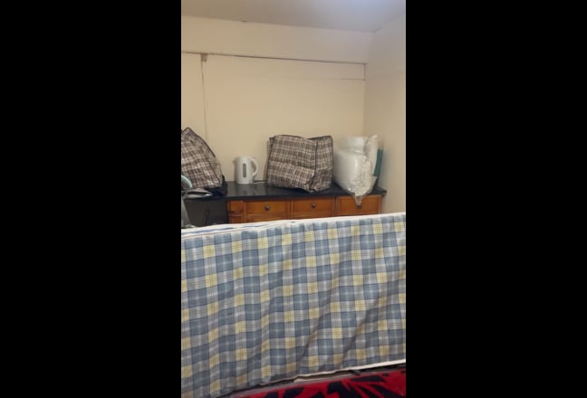 1 bedroom studio basement Inc bills Main Photo