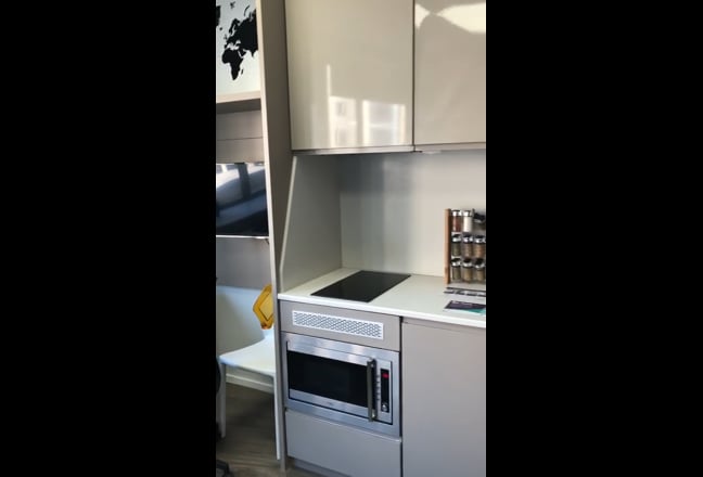 7881187215 Main Photo