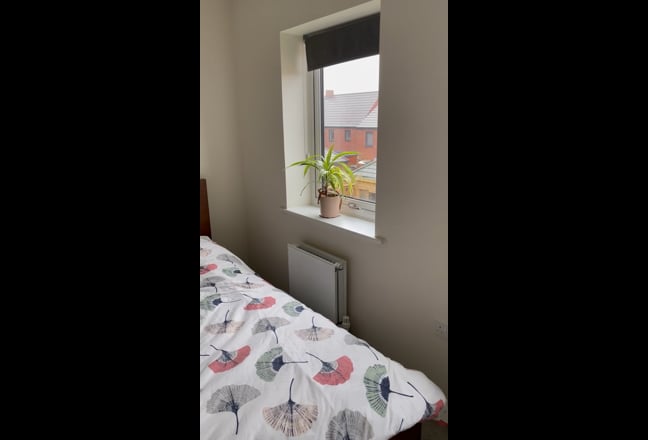 Furnished Double Bedroom with En-Suite Main Photo