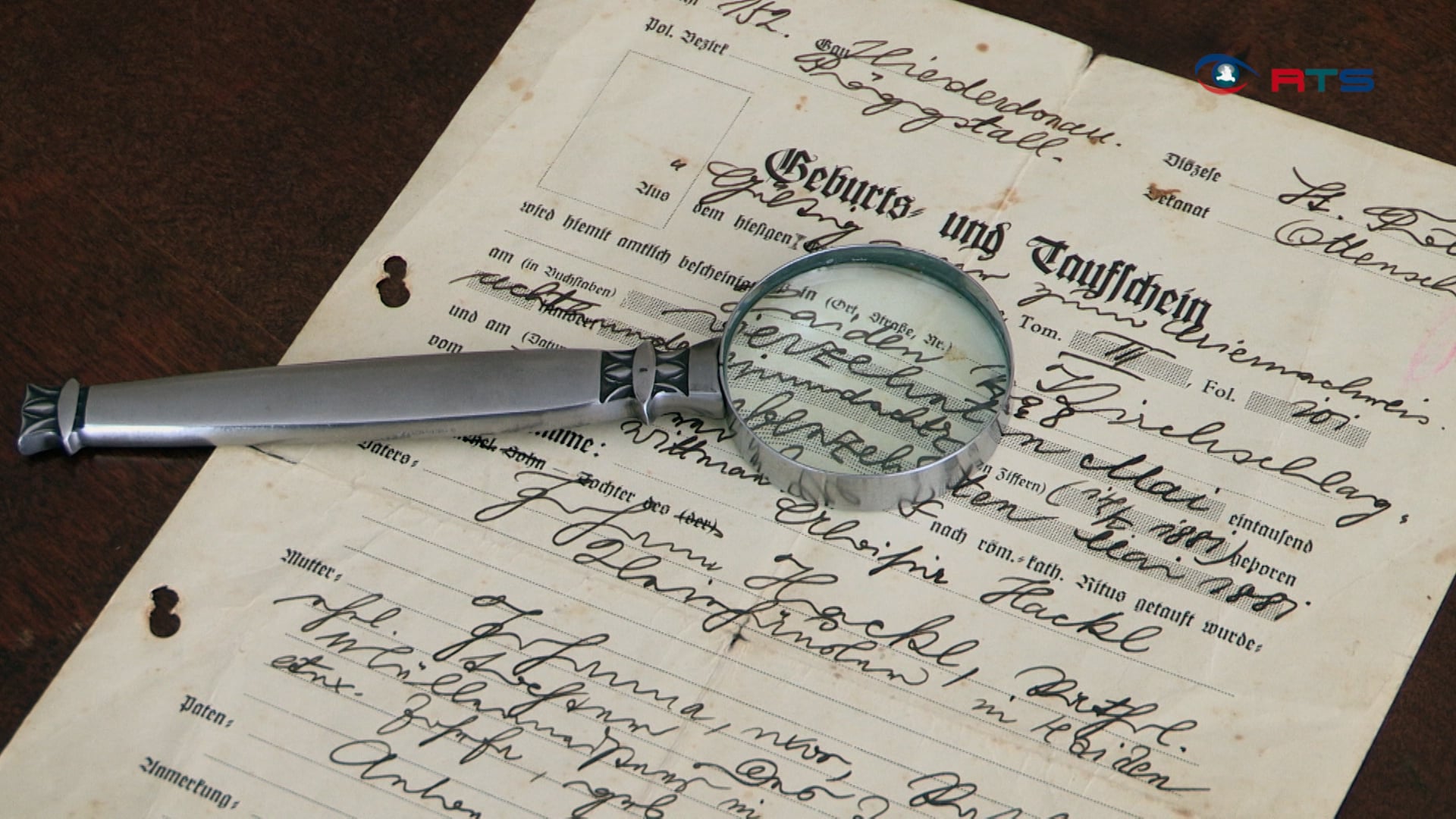 auf-familiaerer-spurensuche-die-kunst-der-ahnenforschung-mit-herwig-zott