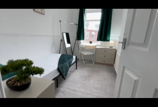 Brand New Bedrooms in Oldham OL8 Main Photo