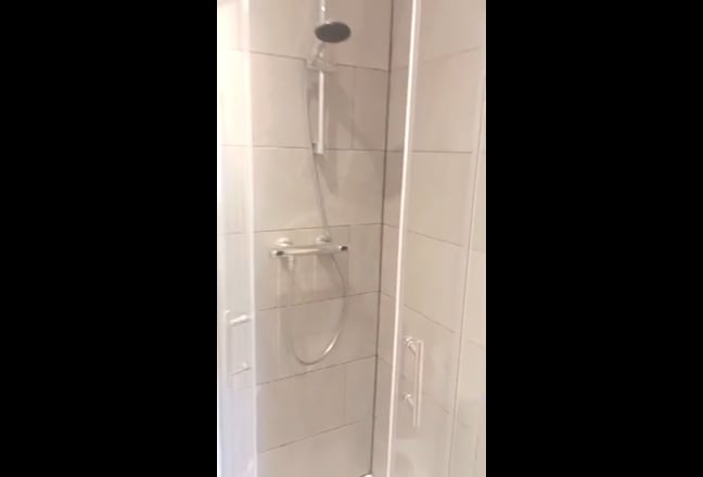 Double Ensuite bedroom available in Headington. Main Photo