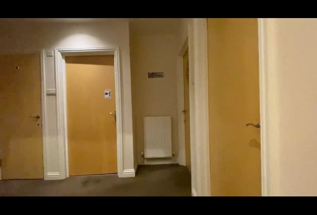 Nth Chingford BILLS Inc lrg Dble  Room En -suit Main Photo