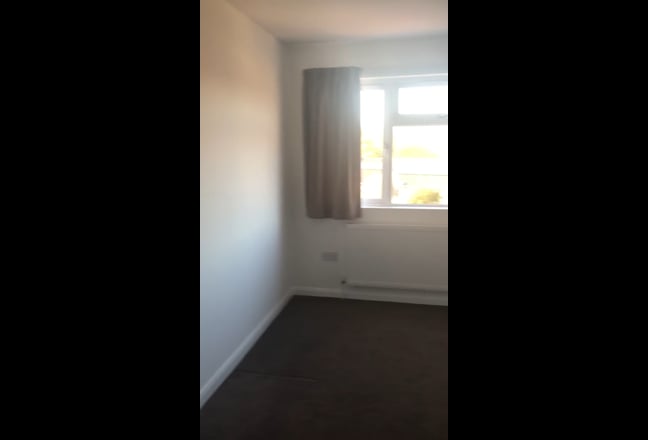 Large Double En-Suite Room to Let in Isleworth  Main Photo