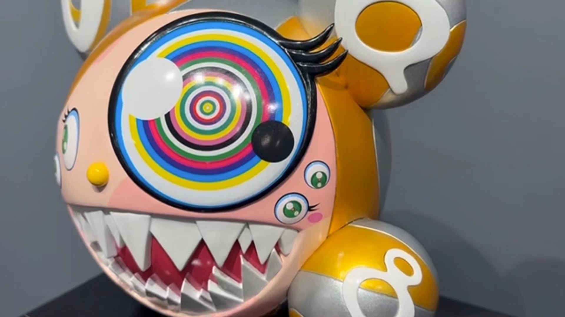 Takashi Murakami - ComplexCon: Mr. Dob Gold Sculpture, Vinyl Paint