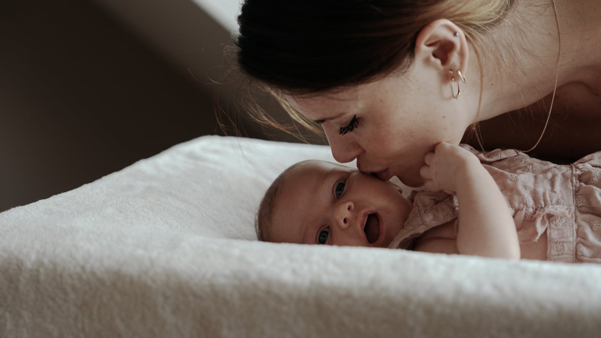 Livia - Newborn Video - Baby videoshoot