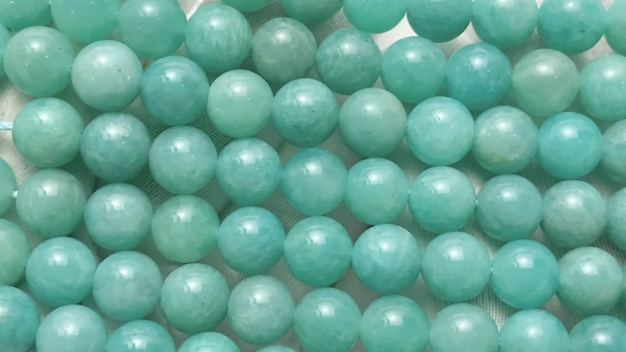 モザンビーク産 アマゾナイト ラウンド8mm 1連｜天然石ビーズの卸問屋
