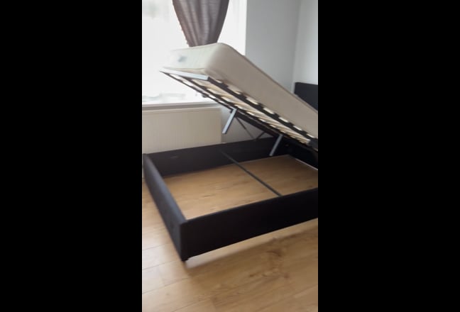 Double room to rent all bills included  Main Photo