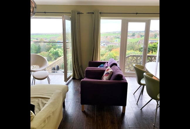 Bright Room Spacious House + Parking All Bills Inc Main Photo