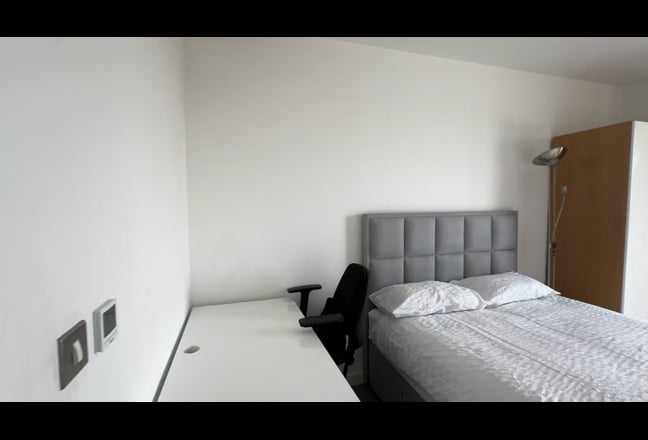 Furnished Double Room / E6 / All Bills Includ Main Photo