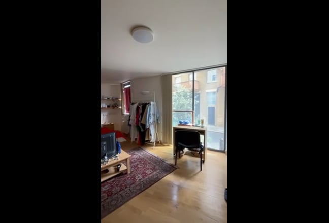 Spacious ensuite double room in Bermondsey  Main Photo