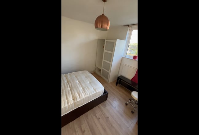  Zone 2 Stratford   Main Photo