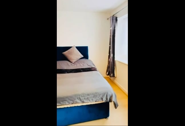 1 double room top floor  Main Photo