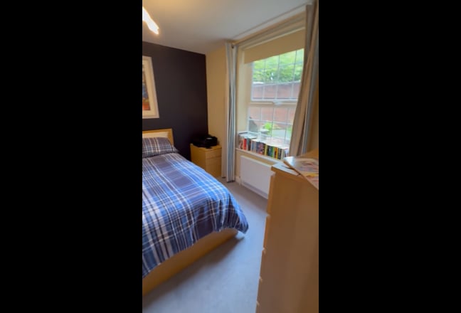 Room for professional male Main Photo