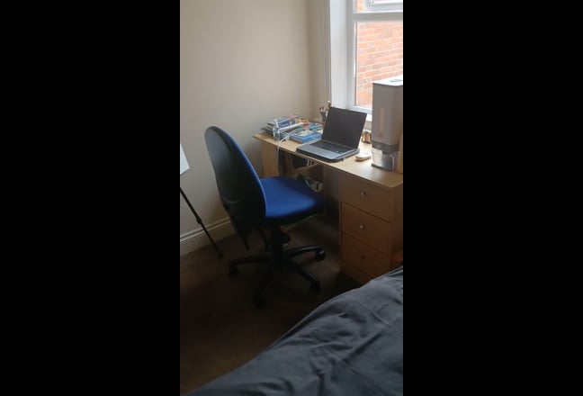 Double room for rent £650 pcm including bills Main Photo