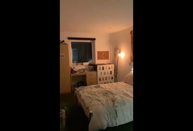 En-suite bedroom available in cosy flat near UoS Main Photo