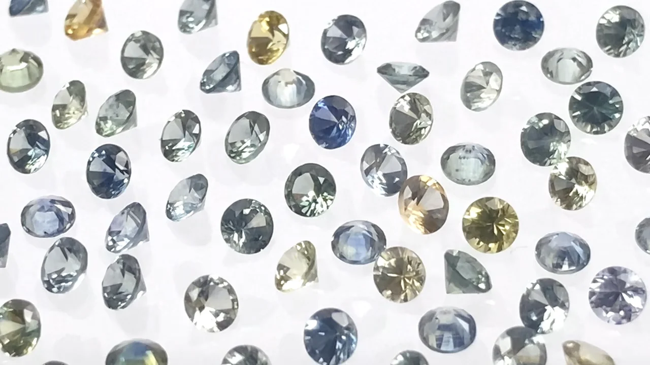 モンタナサファイア ルース ラウンドファセットカット2.5×2.5mm 10粒