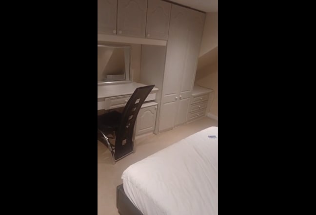 Room in a Shared House, Ruskoi Road, SS8 Main Photo