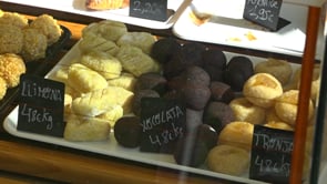 Les pastisseries preveuen una bona campanya de panellets tot i l'encariment de les matèries primeres