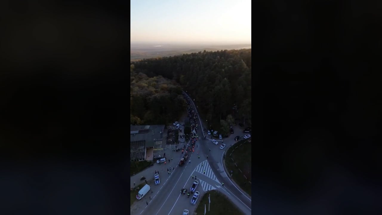 Desettisoči proti Srbiji. Vučić: Žal mi je.