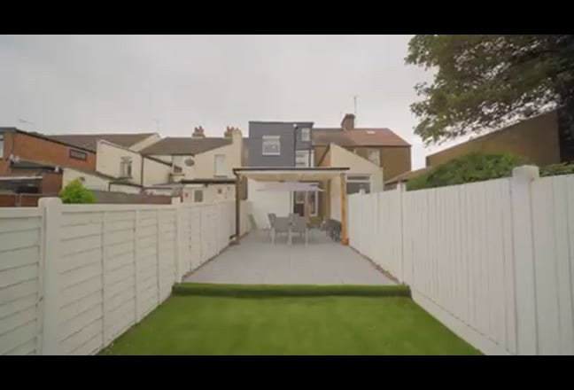 Stunning New Development 2 Minutes from Station Main Photo