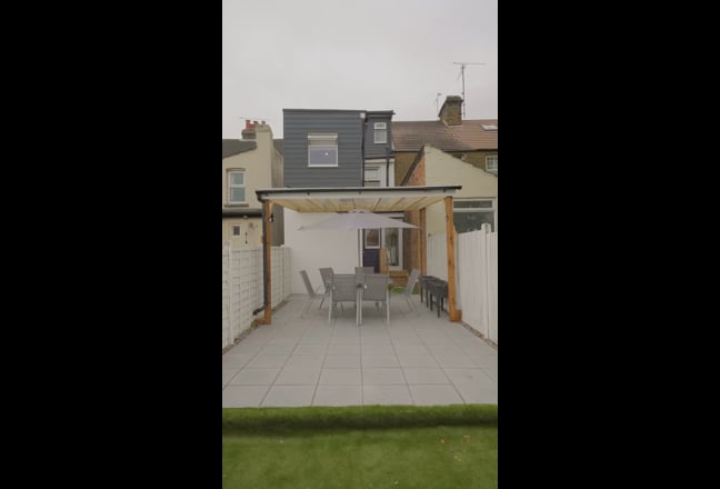 Stunning New Development 2 Minutes from Station Main Photo