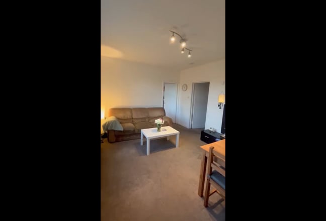 Two double  bedroom flat available at ballgreen Main Photo