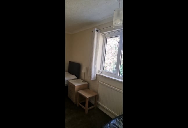 Children & pets welcome. Upto 3 rooms for a couple Main Photo