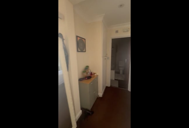 1 bed flat with balcony  Main Photo