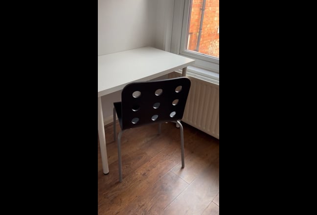  >>> Want a Home in a friendly House<<< Main Photo