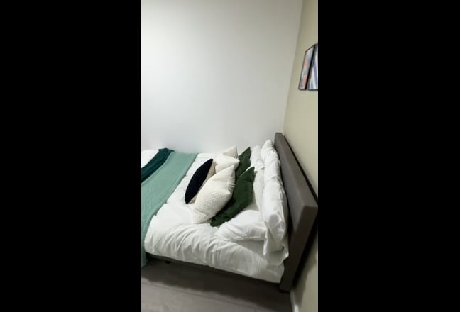 🌟 Stunning 5-Bedroom All-En-Suite - Video Links  Main Photo