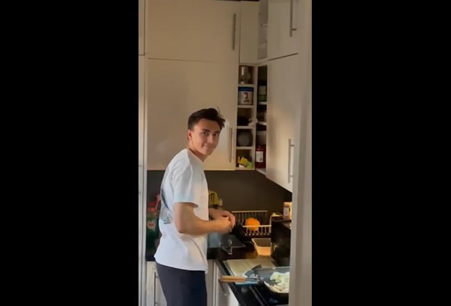 Bright Double Room Available in Flat Share Main Photo