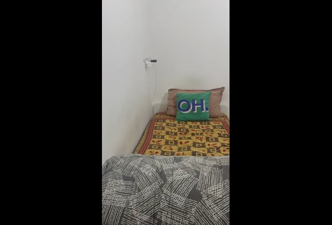 Single room Available  Main Photo