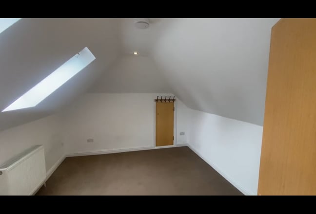 Nth Chingford BILLS Inc lrg Dble  Room En -suit Main Photo