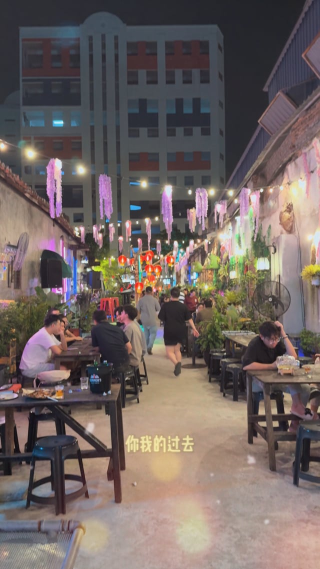 Back to the 90's Cover Image