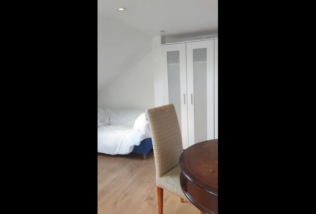 Double Studio + Single Room Near Finsbury Park Main Photo