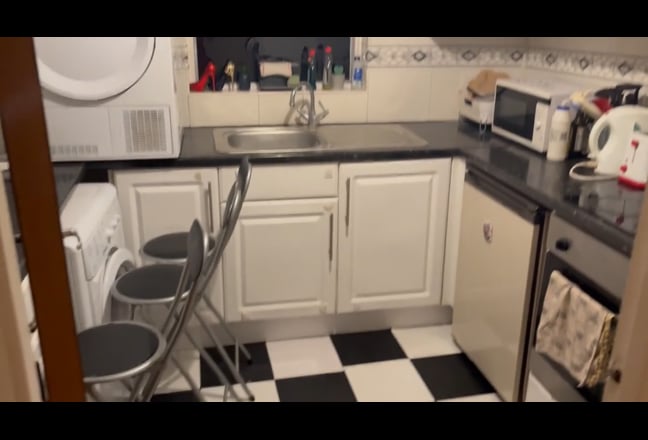 Double rm to let on Mill rd CB1 near train station Main Photo