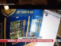 Chiaravalle - Nuova Spaccata al Free Shop in pieno giorno: denunciato pakistano